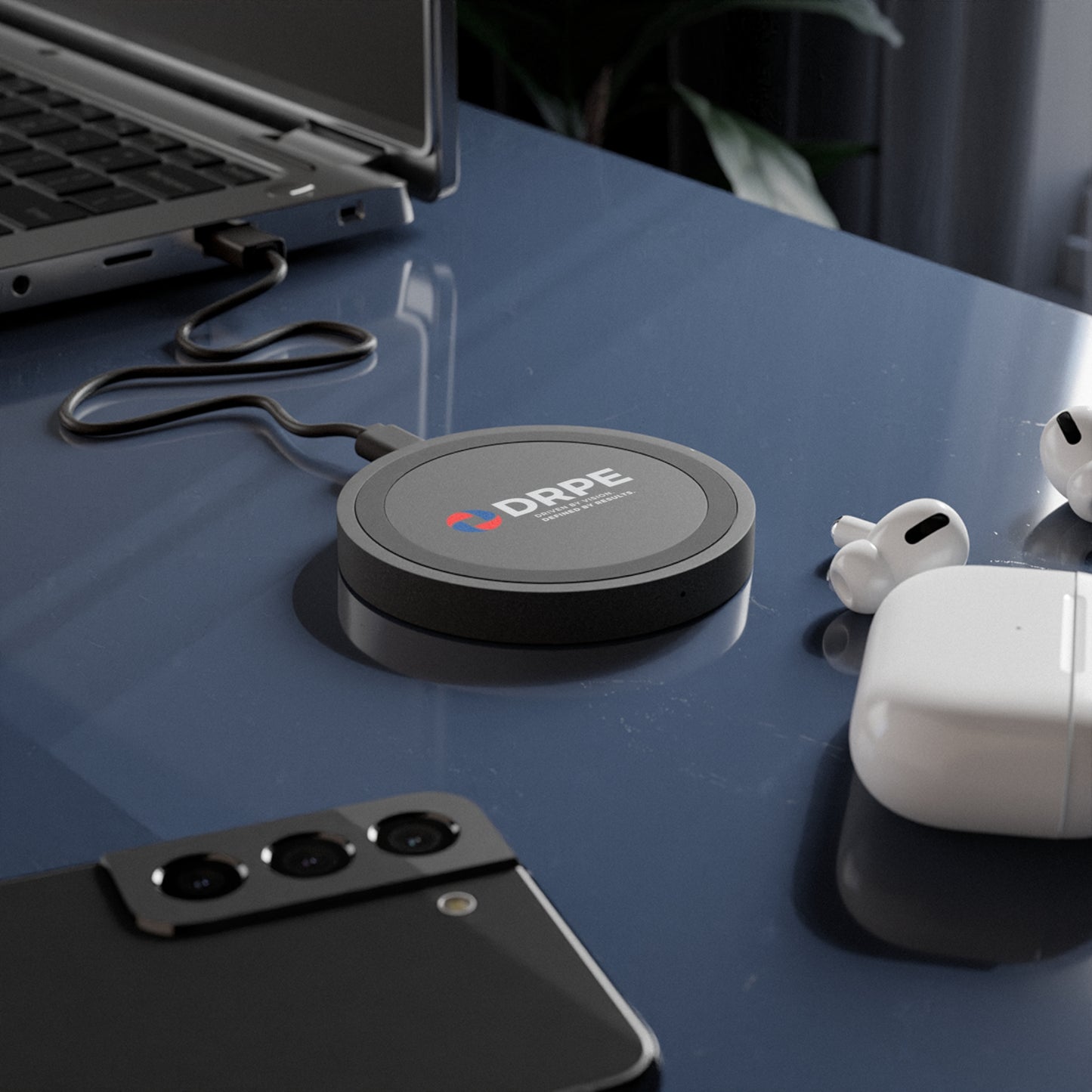 DRPE | Quake Wireless Charging Pad - Sleek Design for Effortless Charging