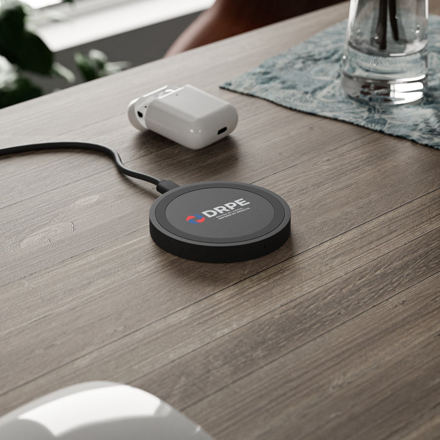DRPE | Quake Wireless Charging Pad - Sleek Design for Effortless Charging